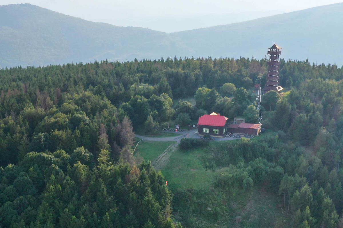 Velký Javorník chata a rozhledna 2019