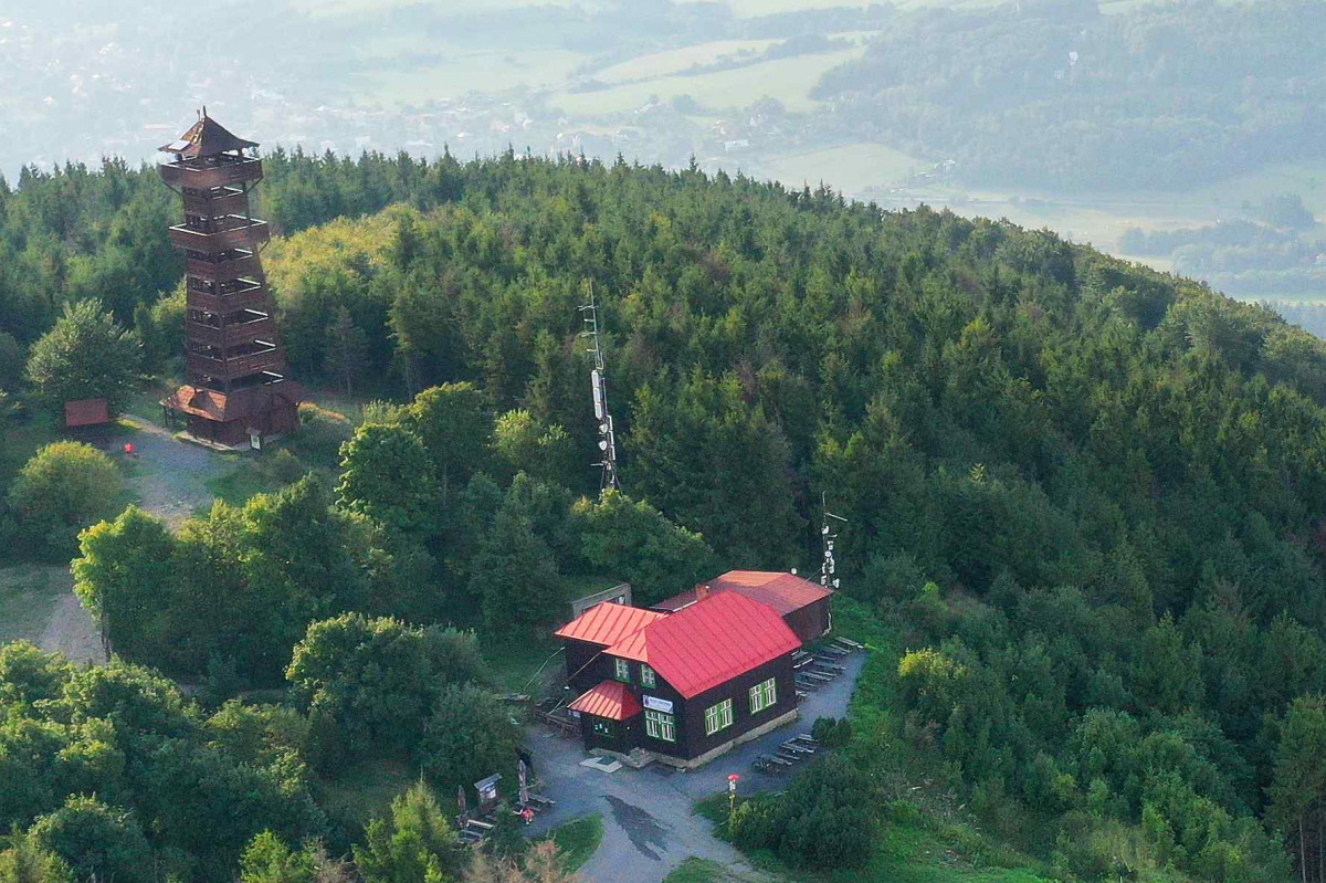 Velký Javorník chata a rozhledna 2019