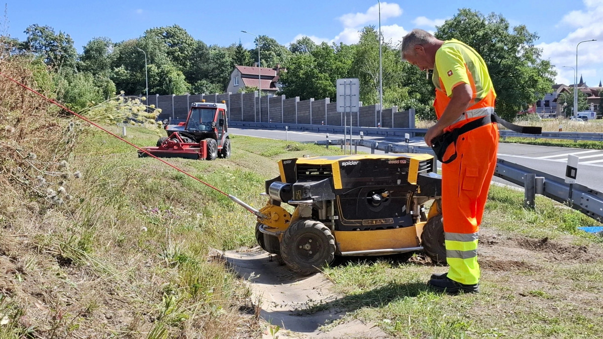 Údržba dálnic nezná letní prázdniny